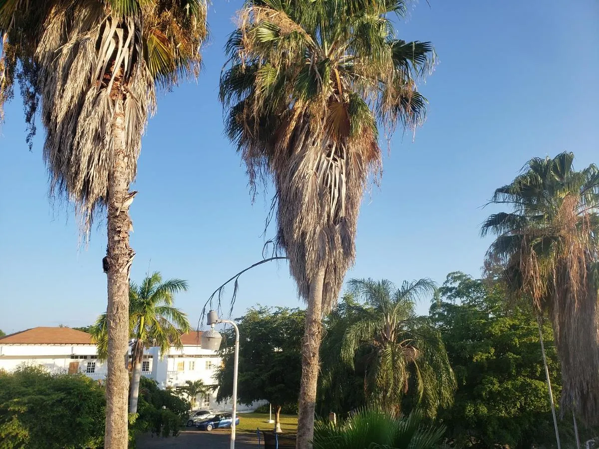 Sea Shell Palms, Ocho Rios住宿加早餐旅馆