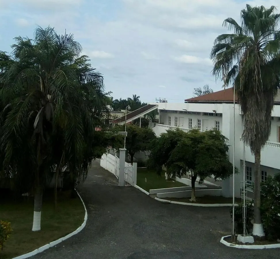 Sea Shell Palms, Ocho Rios Bed & Breakfast 3*,  Jamaica